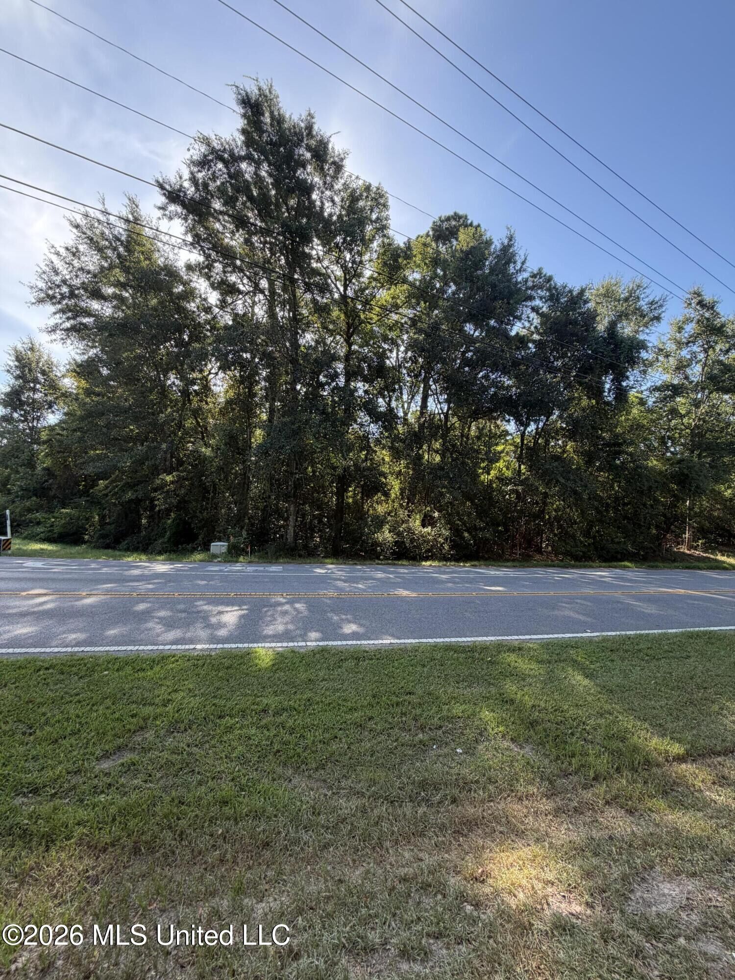 Property Photo: 8120 Daisy Vestry Road MS 39532