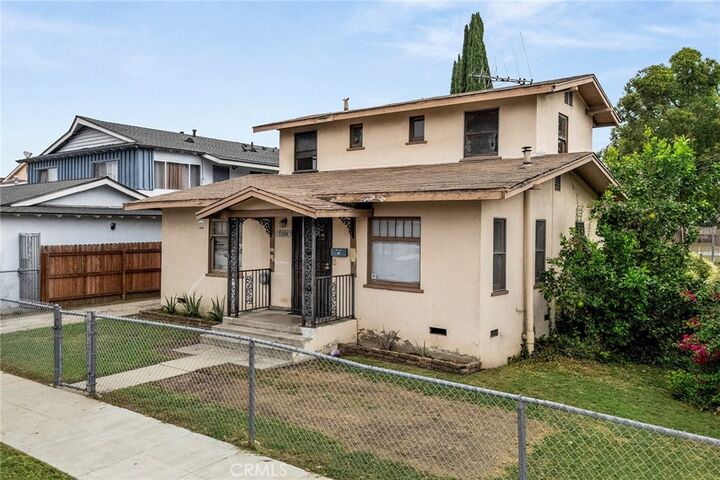 Property Photo:  5304 Lime Ave  CA 90805 