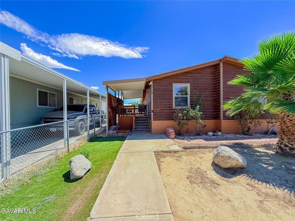 Property Photo:  45465 E 25th Street 214  CA 93535 