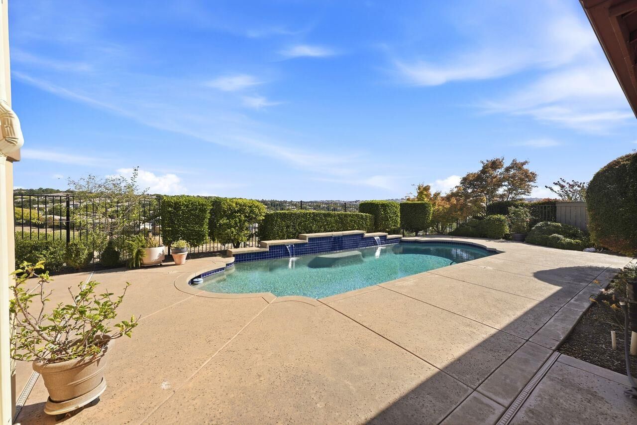 Property Photo:  5031 Tesoro Way  CA 95762 