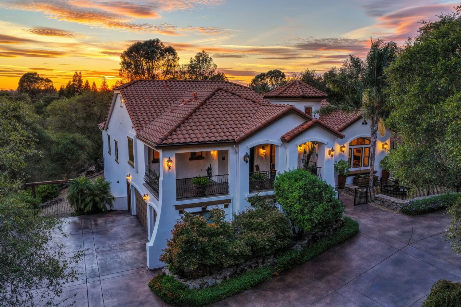 Property Photo: 6005 Paseo Villena CA 95746
