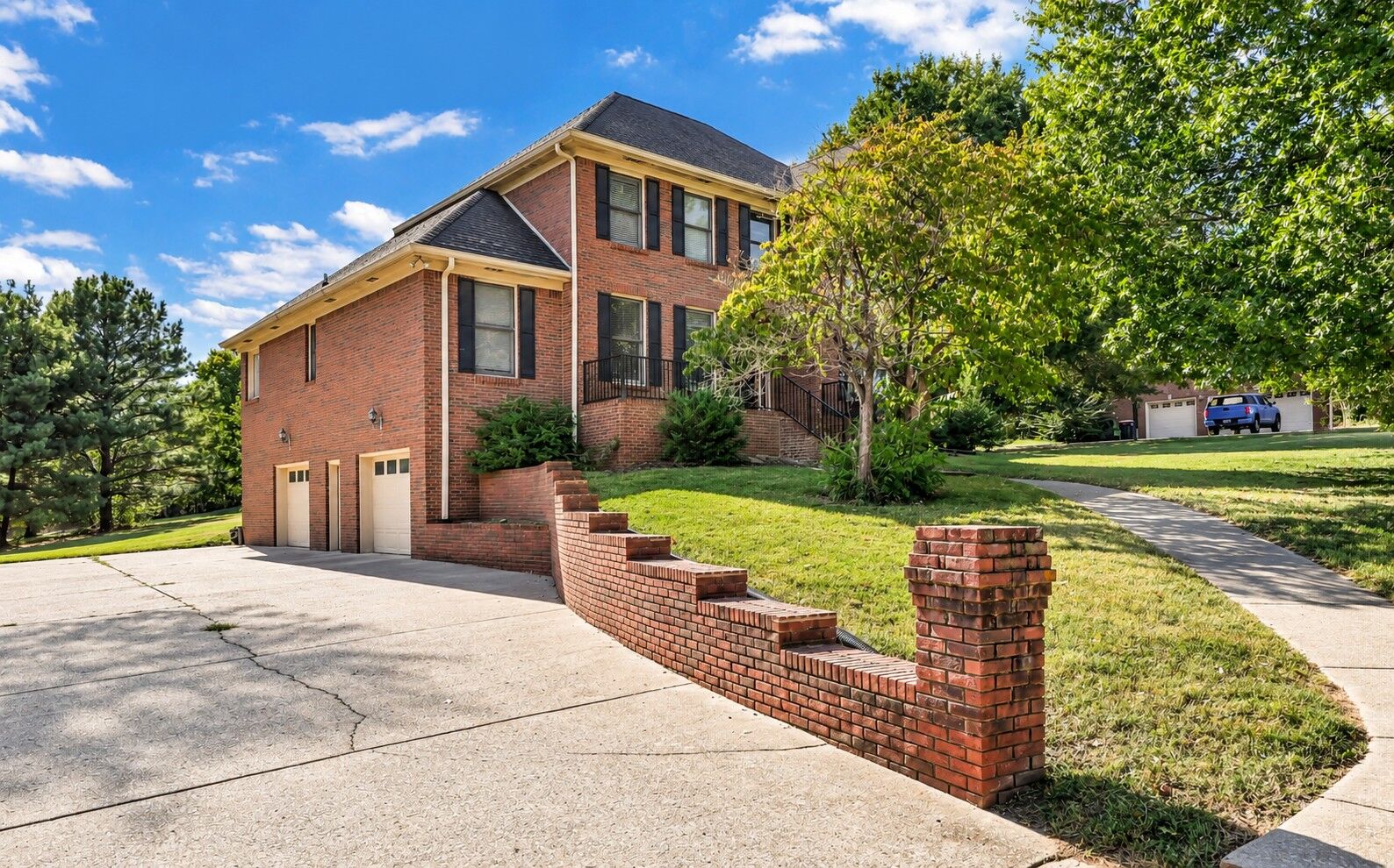 Property Photo:  4810 Saint Andrew Ct  TN 37043 