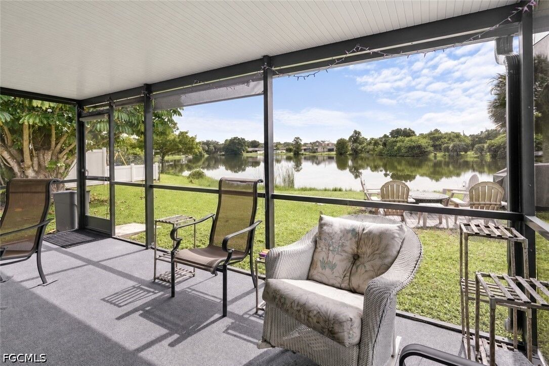 Property Photo:  2620 Cartegena Avenue  FL 33905 