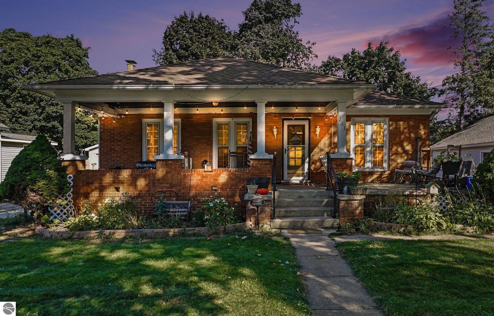 Property Photo:  211 E Sixth  MI 48617 