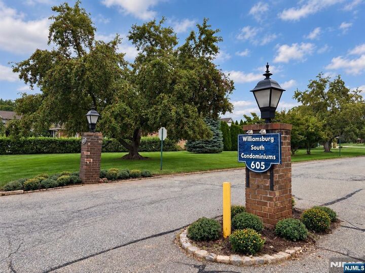 Property Photo:  605 Grove Street E10  NJ 07013 