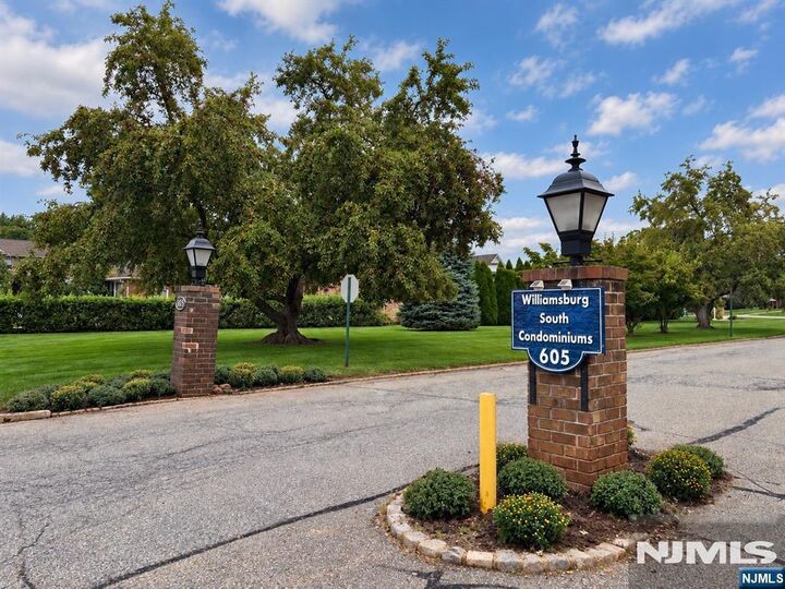 Property Photo:  605 Grove Street E10  NJ 07013 