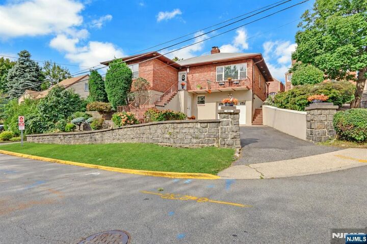 Property Photo:  401 Adolphus Avenue  NJ 07010 