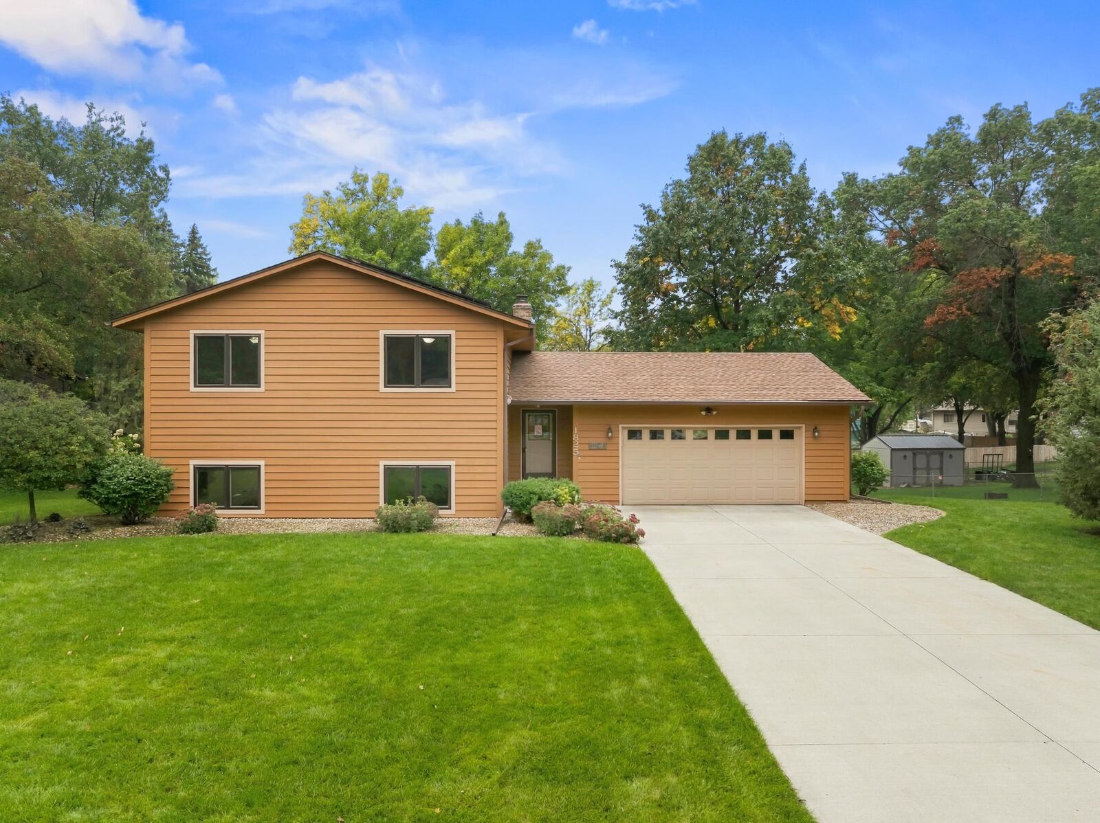 Property Photo:  1825 Truman Court  MN 55057 