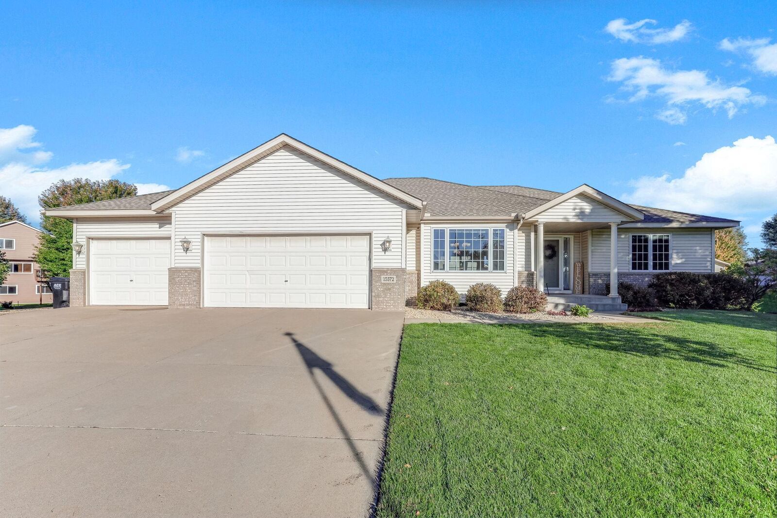 Property Photo:  15572 78th Court NE  MN 55330 