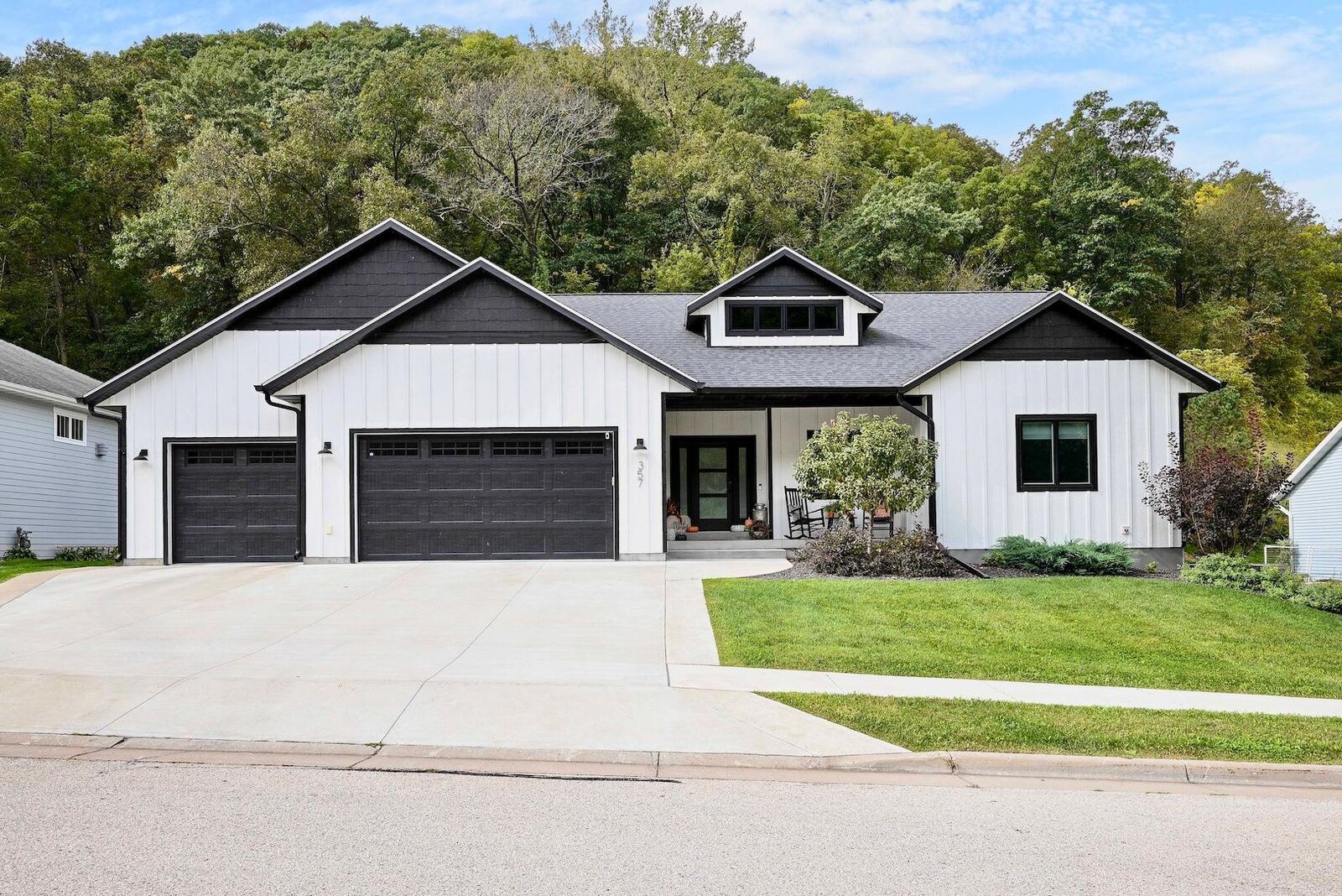 Property Photo: 357 Valley Oaks Drive MN 55987
