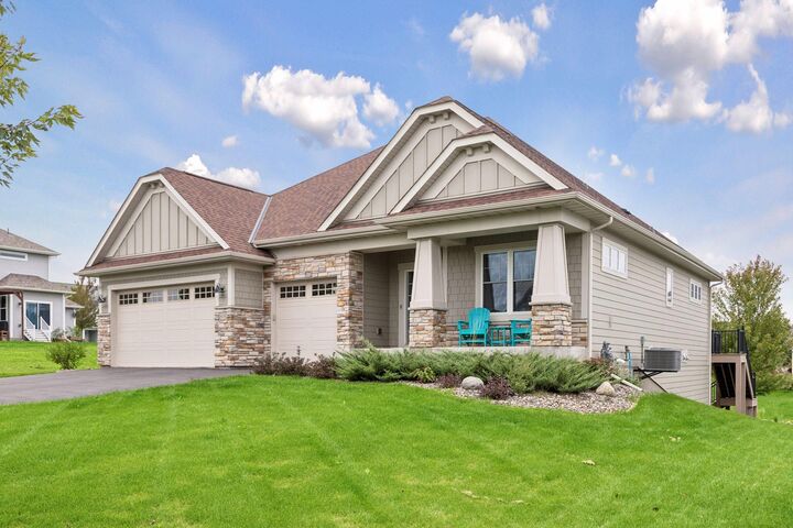 Property Photo:  808 June Avenue N  MN 55042 