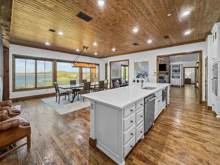 Property Photo: 2504 Century Oak Drive 302 TX 76449