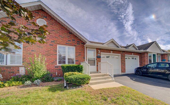 Property Photo: 48C Harris Avenue ON N3R 2E9