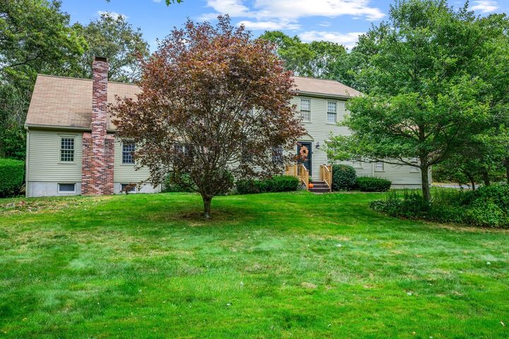 Property Photo:  6 Viking Ln  MA 02563 