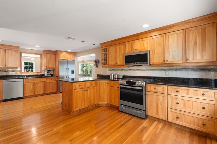 Property Photo:  7 Cape Cod Ln  MA 02021 