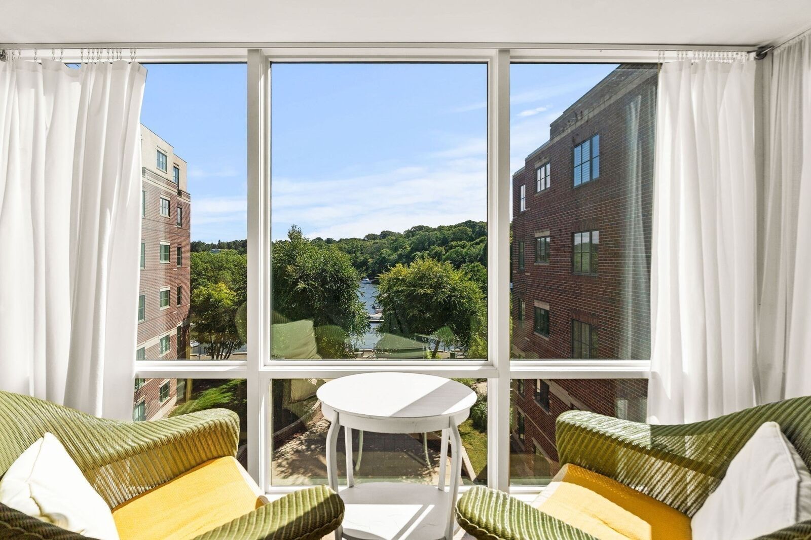 Property Photo:  88 Wharf Street 402  MA 02186 