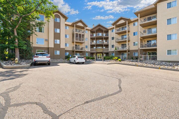 Property Photo:  245 Red Deer Drive SW 412  AB T1B 8P4 
