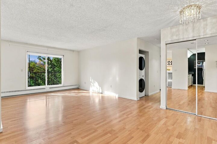 Property Photo: 21 Dover Point SE 417 AB T2B 3K4