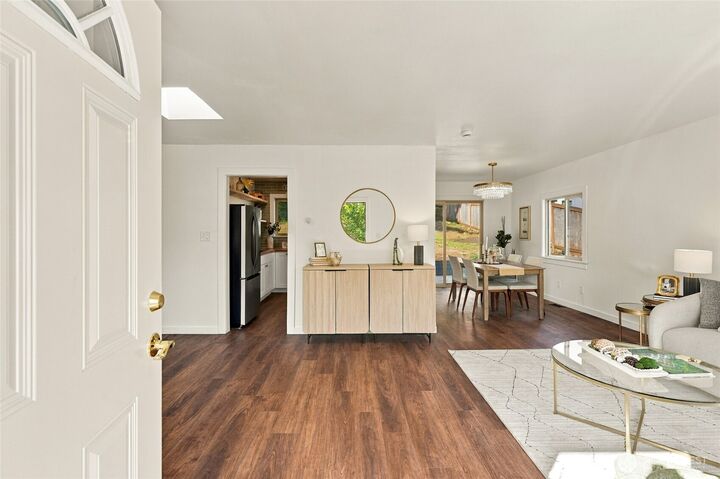 Property Photo:  10233  8th Avenue SW  WA 98146 