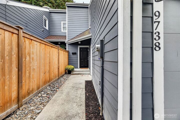 Property Photo: 9738 Ashworth Avenue N WA 98103