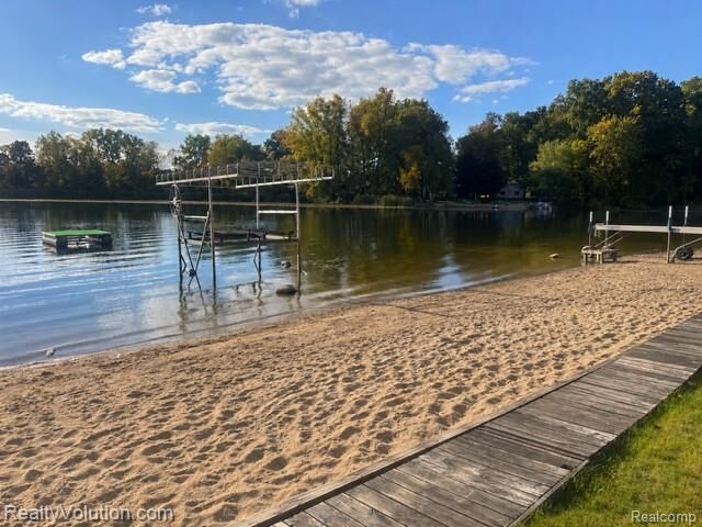 Property Photo: 5736 Silver Birch Road MI 48462