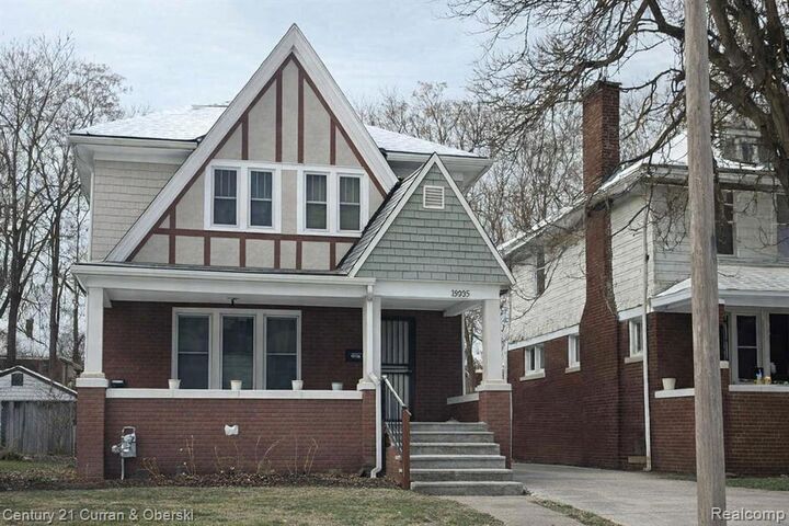 Property Photo:  13935 Winthrop St  MI 48227 
