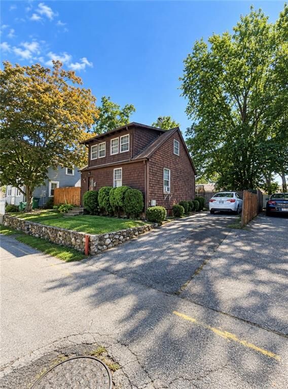Property Photo:  73 Long Street  RI 02818 