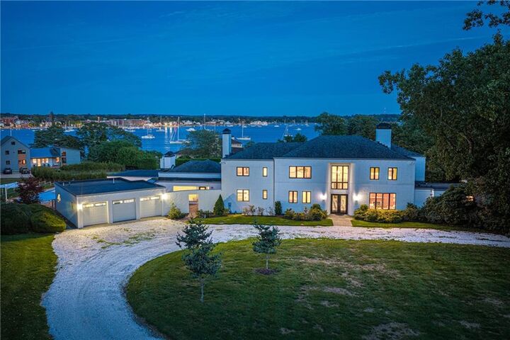 Property Photo:  165 Poppasquash Road  RI 02809 