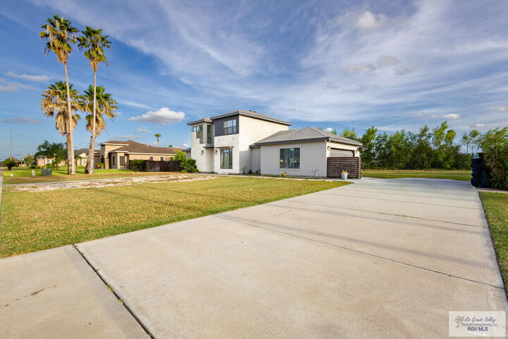 Property Photo:  14112 El Caribe Circle North  TX 78559 