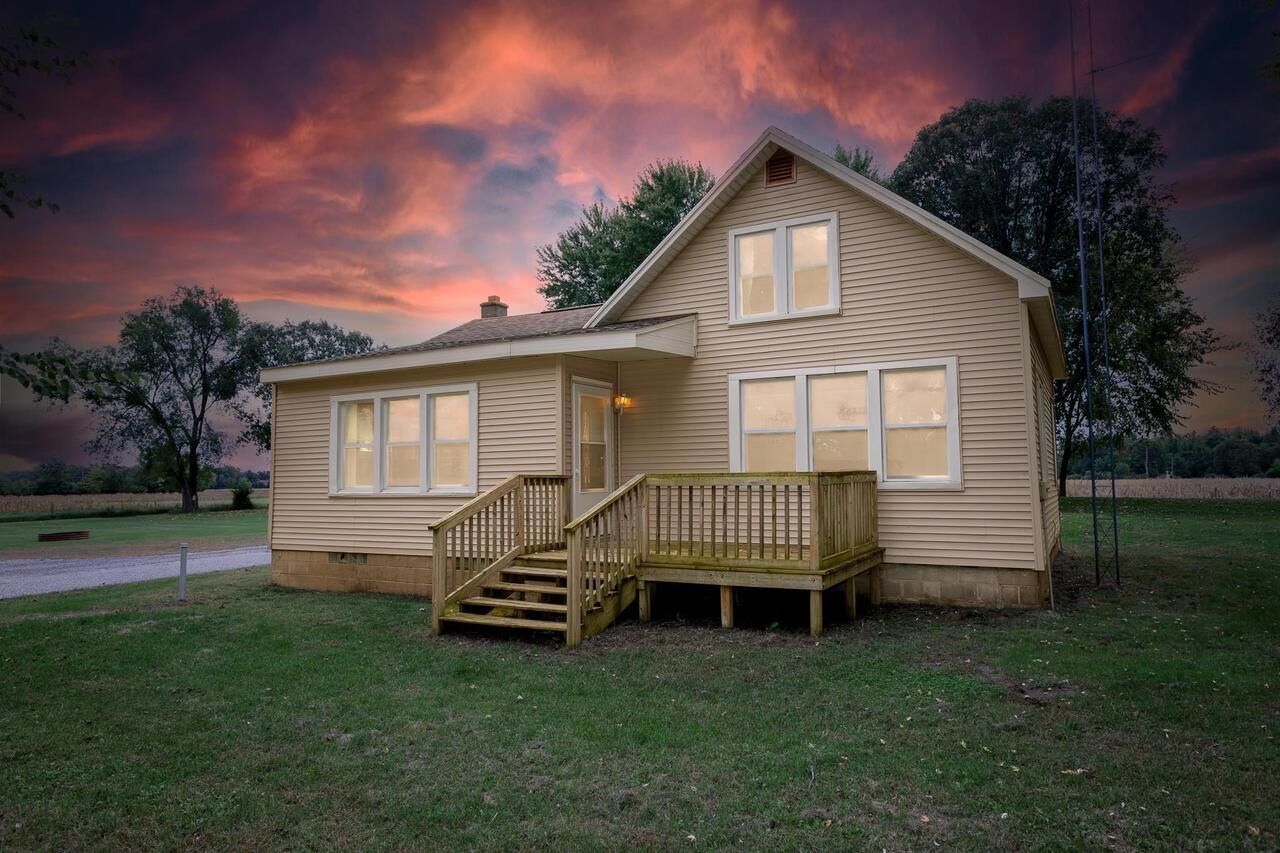 Property Photo:  1141 County Road J  WI 53934 