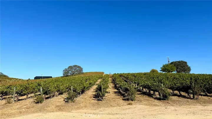 Property Photo:  5820 Vista Del Paso  CA 93446 