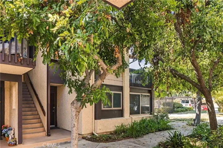 Property Photo:  6716 Clybourn  CA 91606 