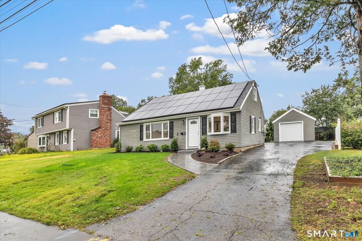 Property Photo:  29 Meetinghouse Lane  CT 06460 