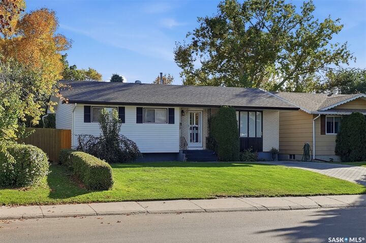 Property Photo:  253 Laurentian Drive  SK S7H 4R8 