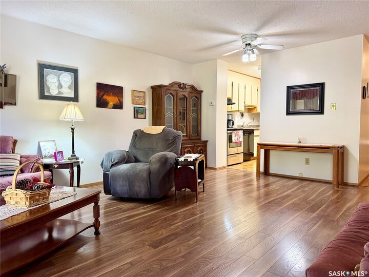 Property Photo: 525 5th Avenue N 305 SK S7K 2R1