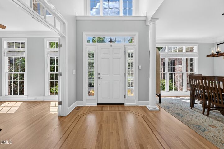 Property Photo: 33 Kingswood Lane NC 27517