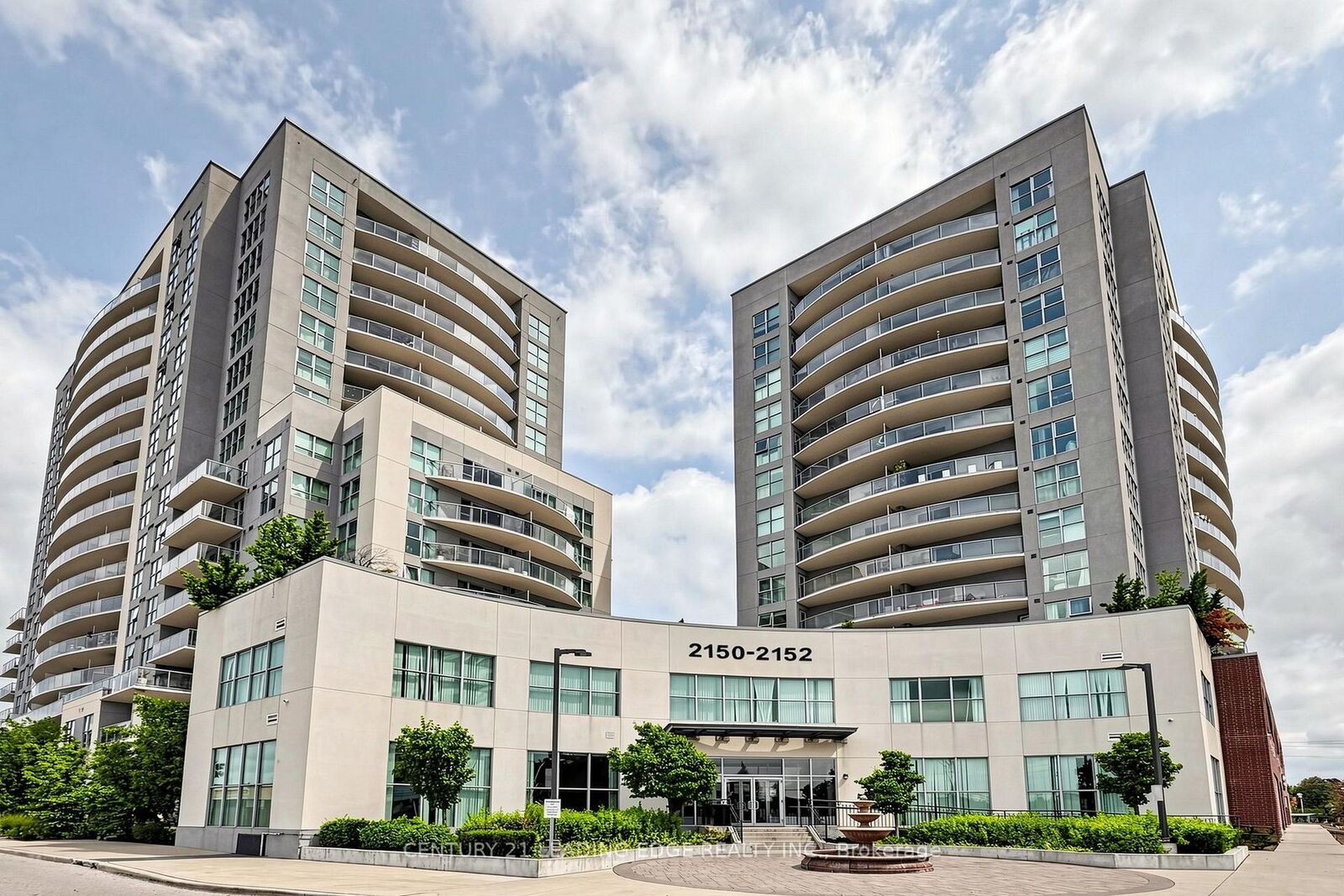 Photo de la propriété: 2150 Lawrence Avenue E 107 ON M1R 3A7