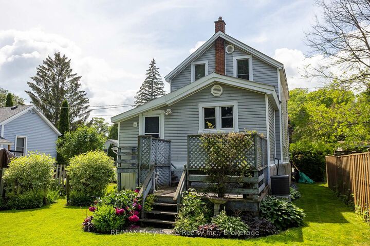 Property Photo:  1591 5th Avenue W  ON N4K 5B4 