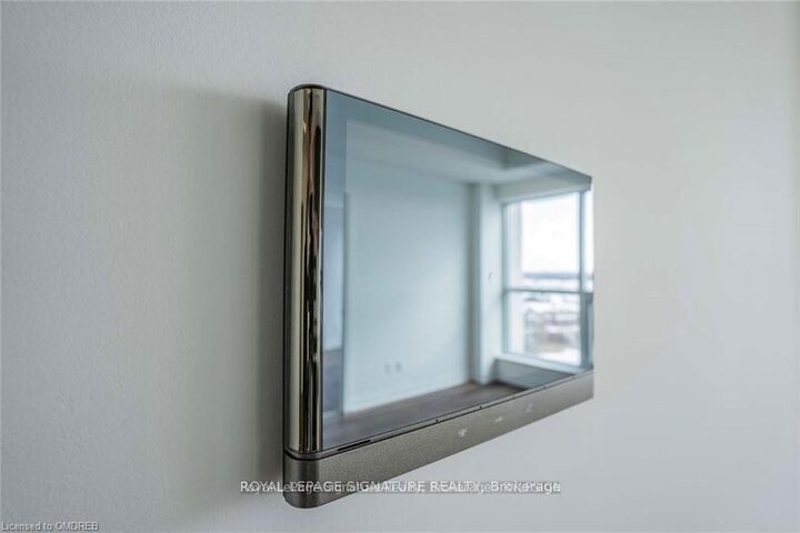 Property Photo:  405 Dundas Street W 708  ON L6M 5P9 