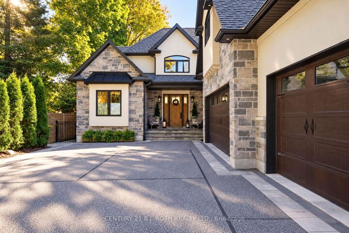 Property Photo: 245 Sunnybrae Avenue ON L9S 1H8