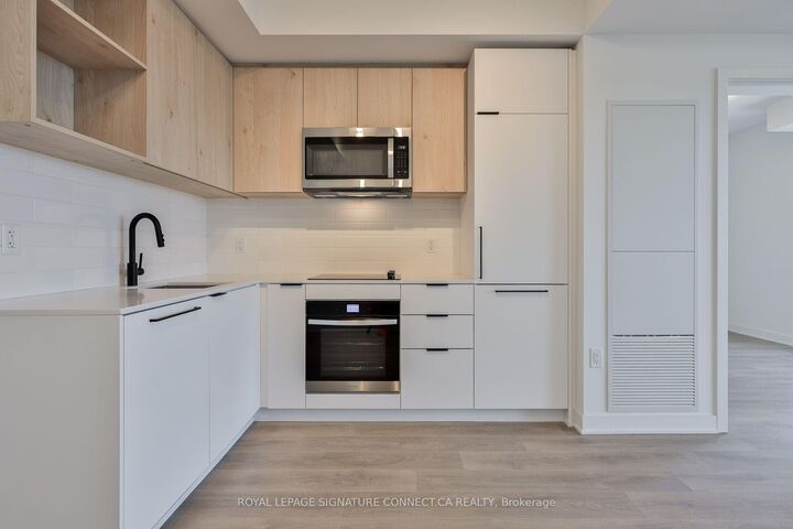 Property Photo:  1185 Dupont Street 1309  ON M6H 0G5 