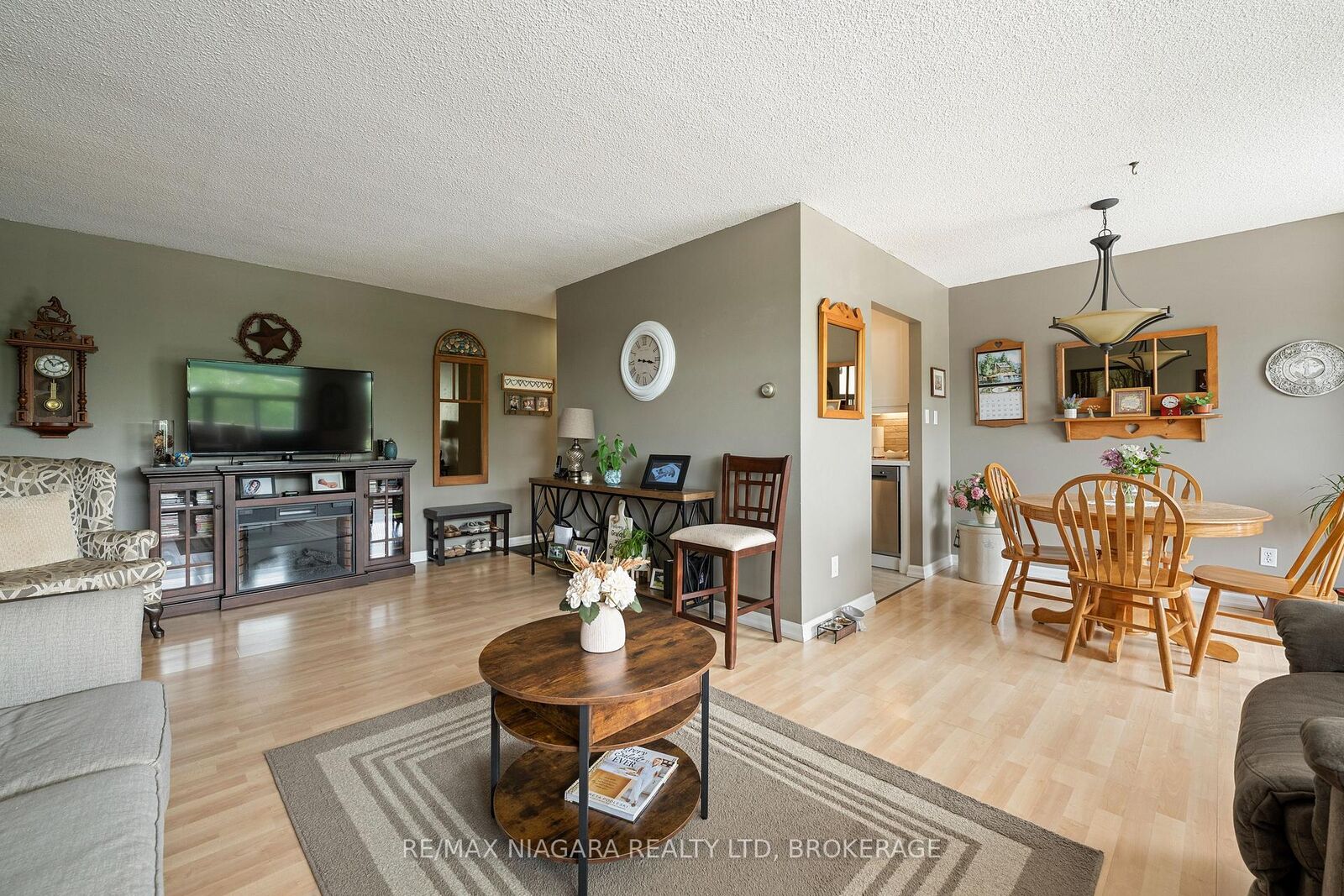Property Photo:  365 Geneva Street 407  ON L2N 5S7 