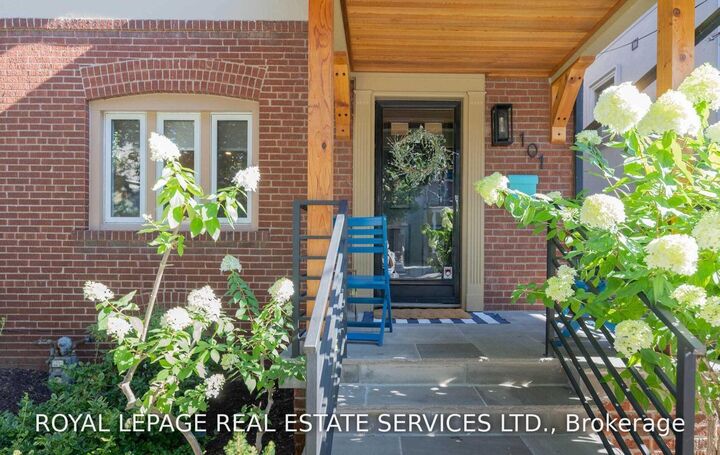 Property Photo:  101 Old Orchard Grove  ON M5M 2E1 