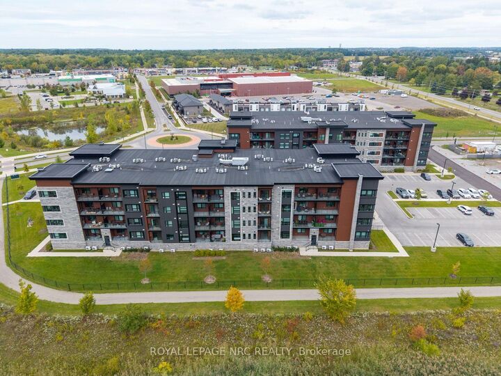 Photo de la propriété:  118 Summersides Boulevard 307  ON L3E 0C1 