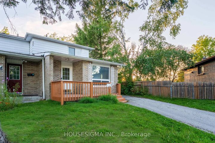 Property Photo:  33 College Crescent  ON L4M 2W4 