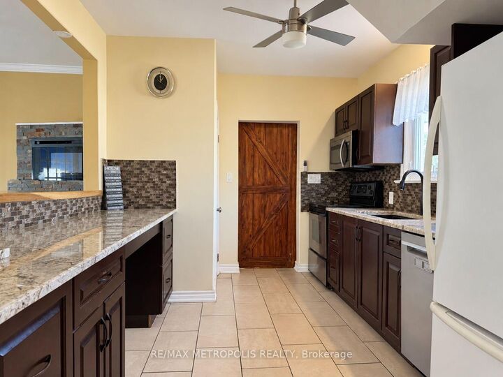 Property Photo:  159 York Street  ON L2R 6E9 