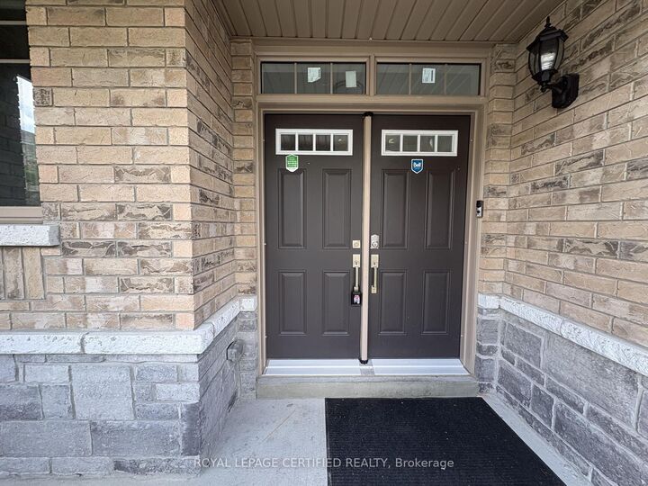 Property Photo:  271 Andrews Trail Upper  ON L9T 6S5 