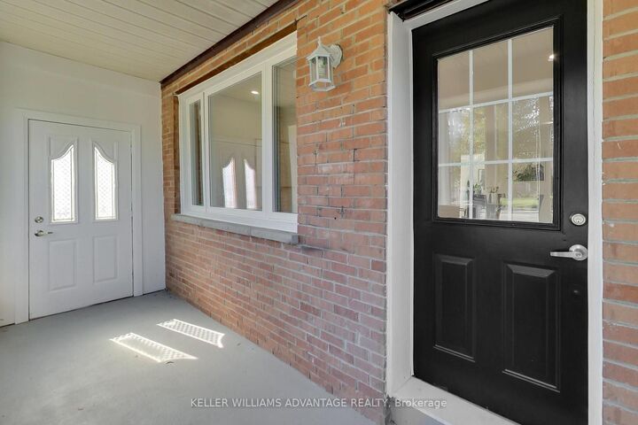 Property Photo: 430 Pharmacy Avenue ON M1L 3G6