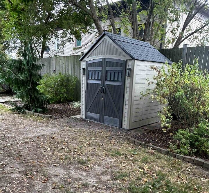 Property Photo: 305 Phipps Street S ON L2A 2V7