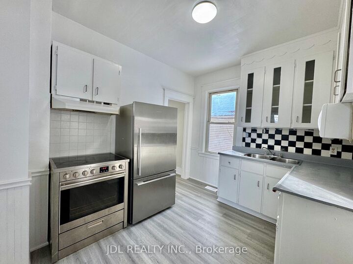 Property Photo:  6269 Ash Street  ON L2G 2H4 